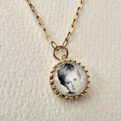 Round Photo Pendant Necklace Fancy Bezel